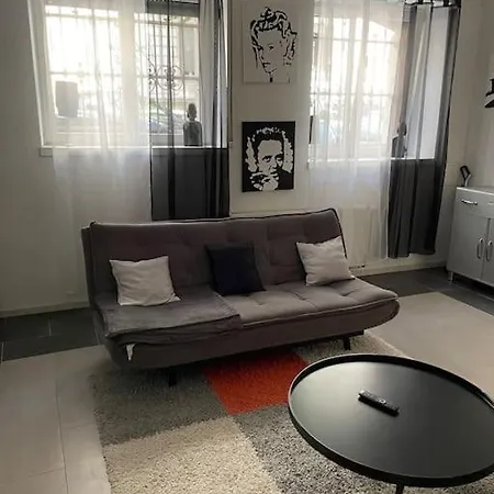 شقة 2-zimmer City Mit Eigenem Eingang