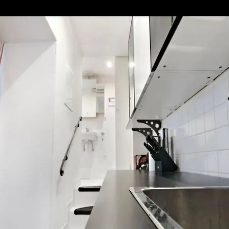 شقة 2-zimmer City Mit Eigenem Eingang *